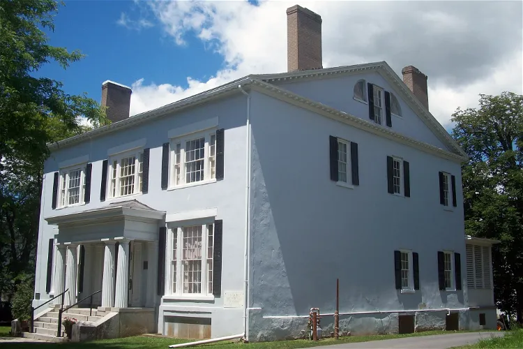 LeRoy House