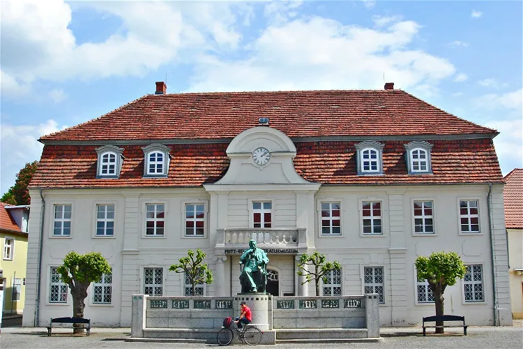 Fritz-Reuter-Literaturmuseum