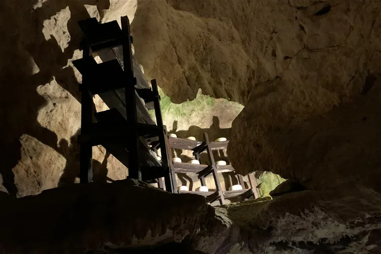 Cueva Exposición Queso Cabrales