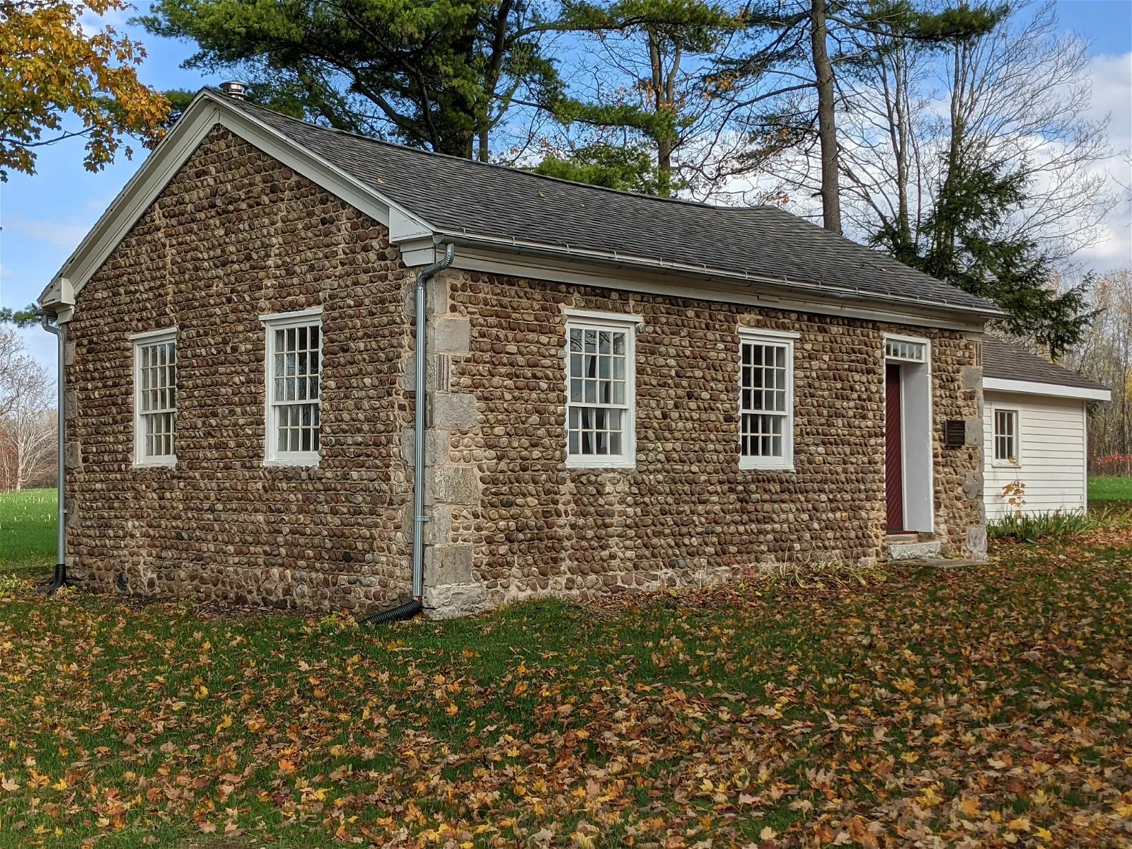 Roe Cobblestone Schoolhouse