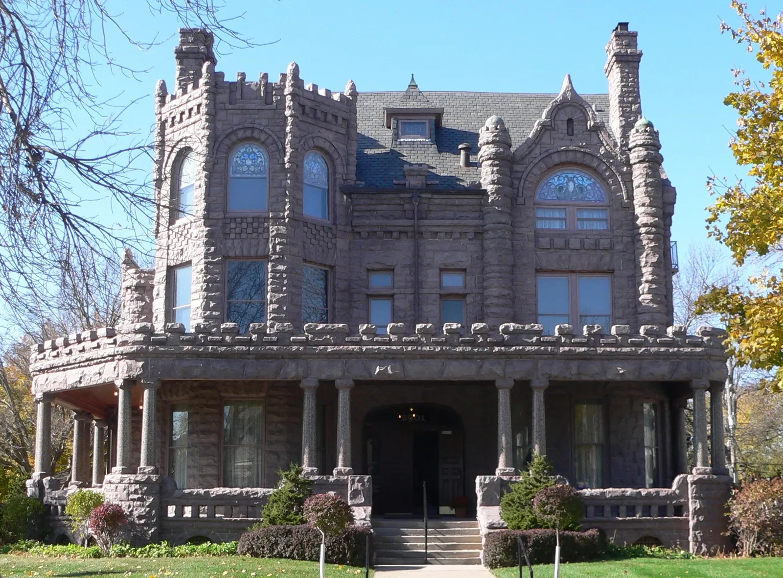 Peirce Mansion