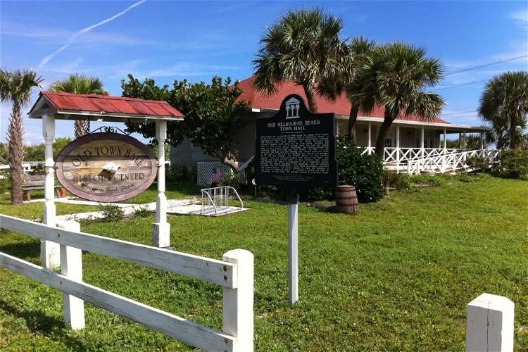 Old Town Hall History Center