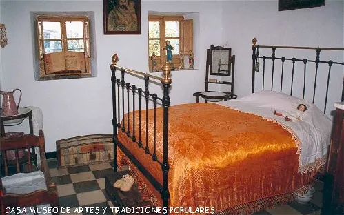 Museo de Artes y Tradiciones Populares