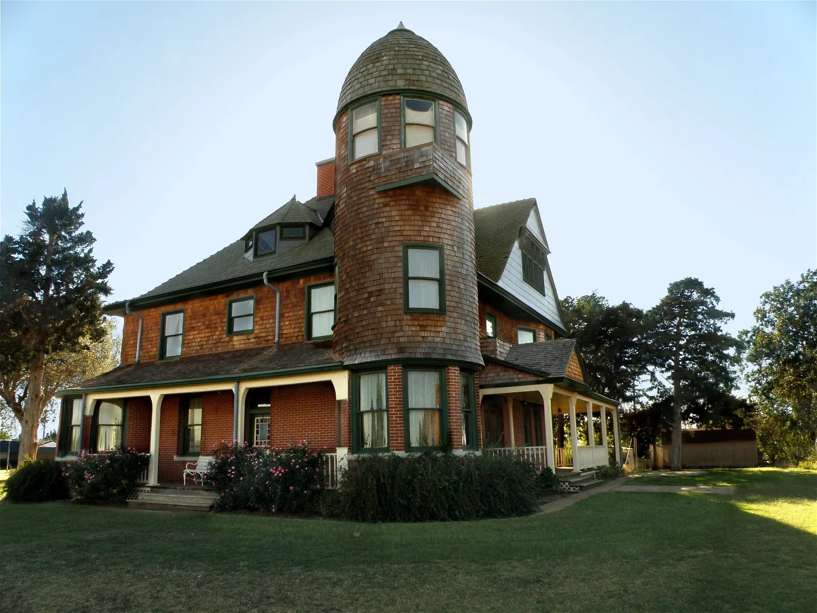 Governor Seay Mansion