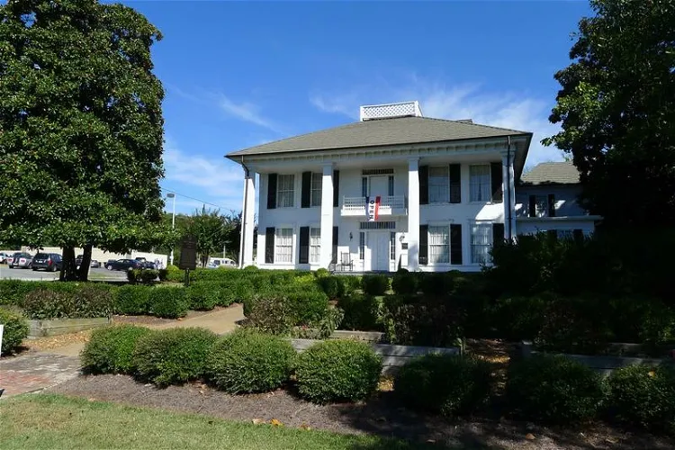 Marsh House of La Fayette