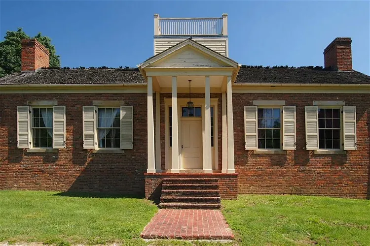 Colonel William Jones House