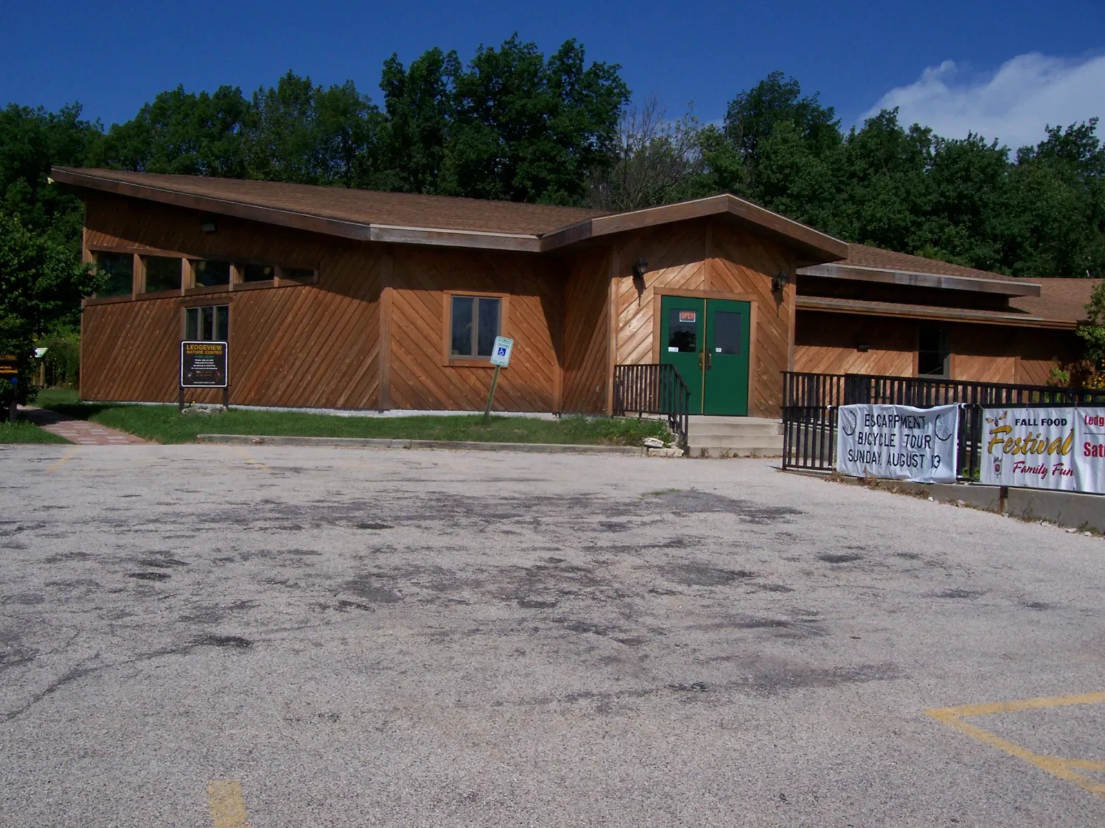 Ledge View Nature Center