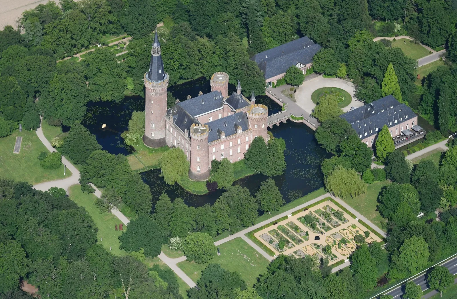 Slot Moyland