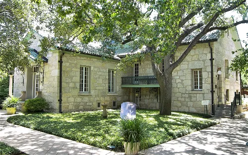 The Guenther House