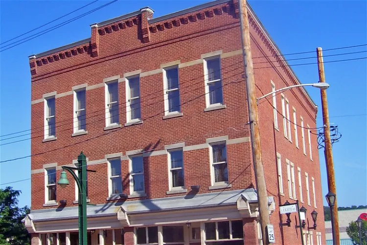 Bost Building