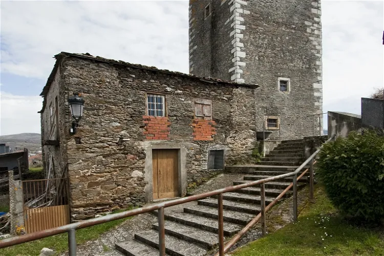 Torre de Viana do Bolo
