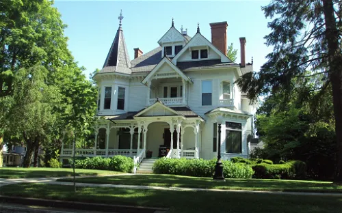 William G Thompson House Museum & Gardens