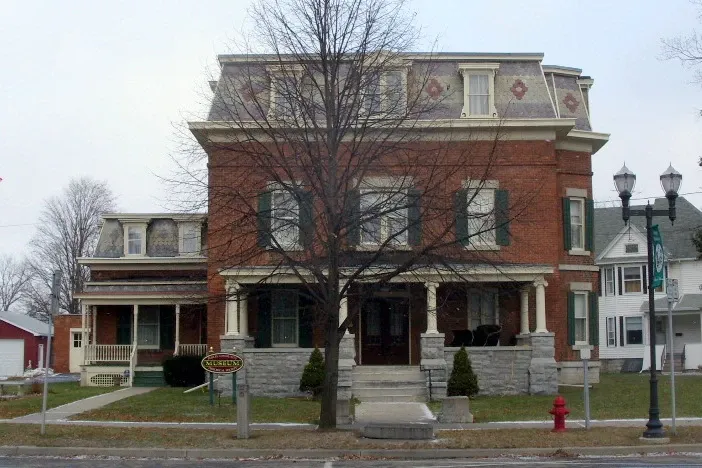 Dr. John Quincy Howe House