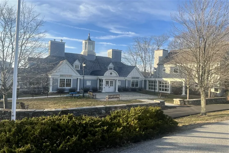 J. Robert Donnelly Husky Heritage Sports Museum