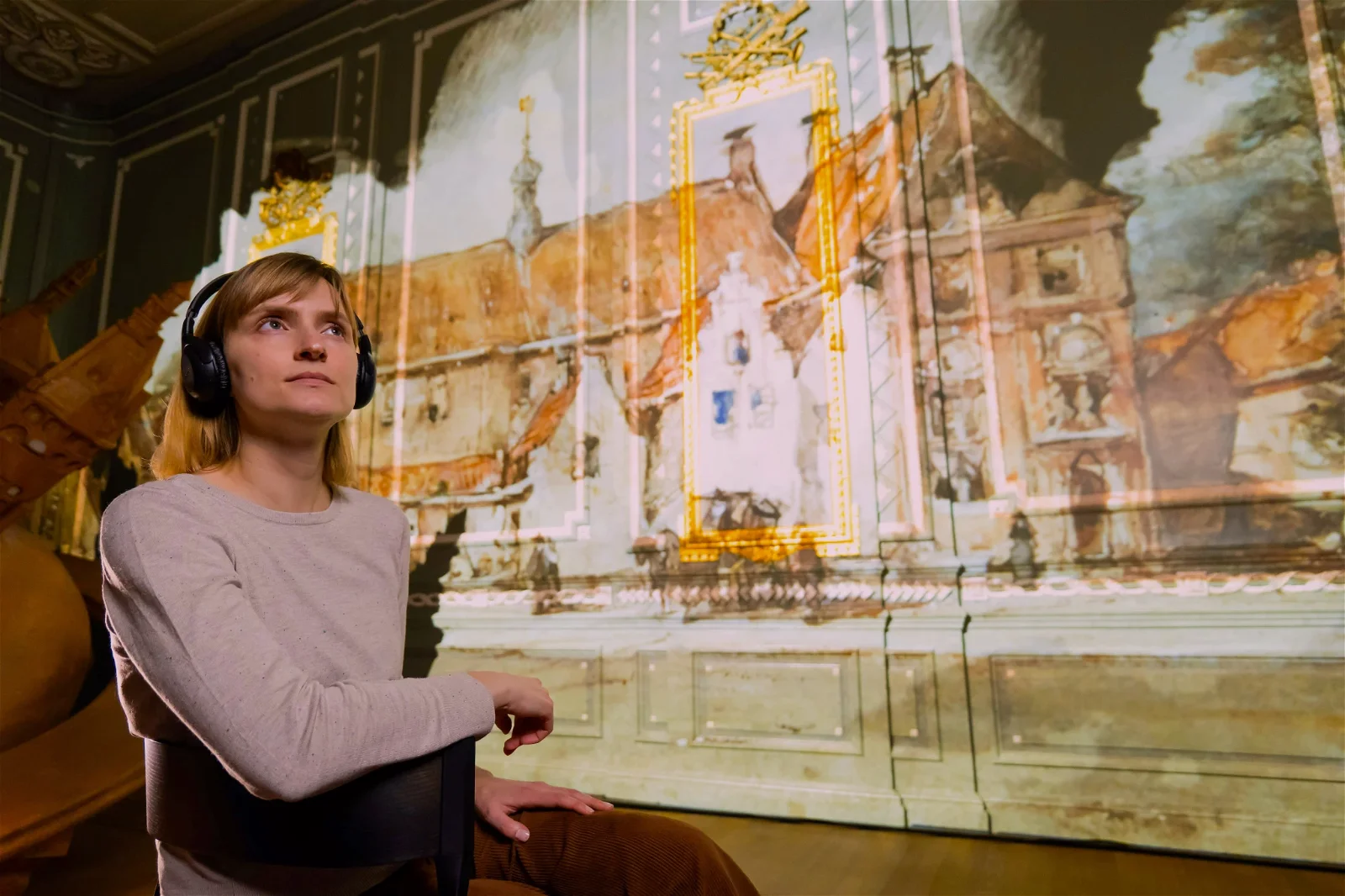 Discover the story of Hoorn: multimedia show with podwalks