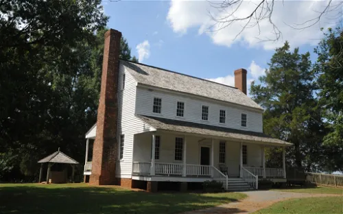 House in the Horseshoe