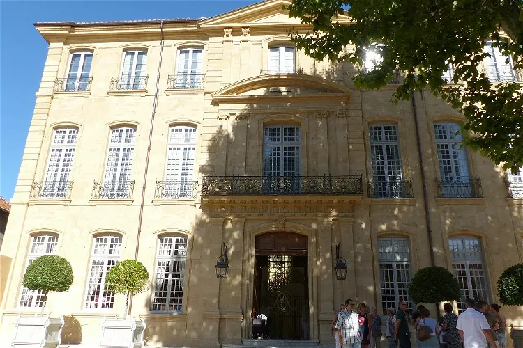 Hotel de Caumont - Art Centre