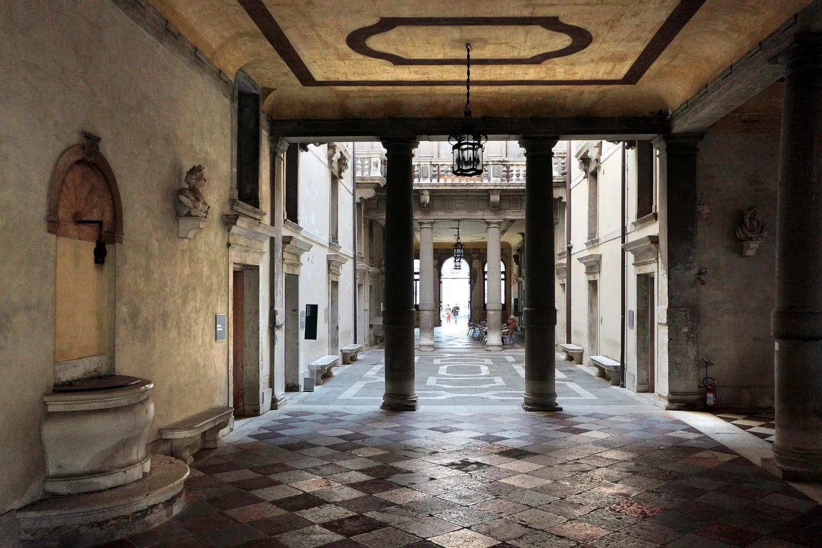 Ca' Rezzonico - Museo del Settecento Veneziano