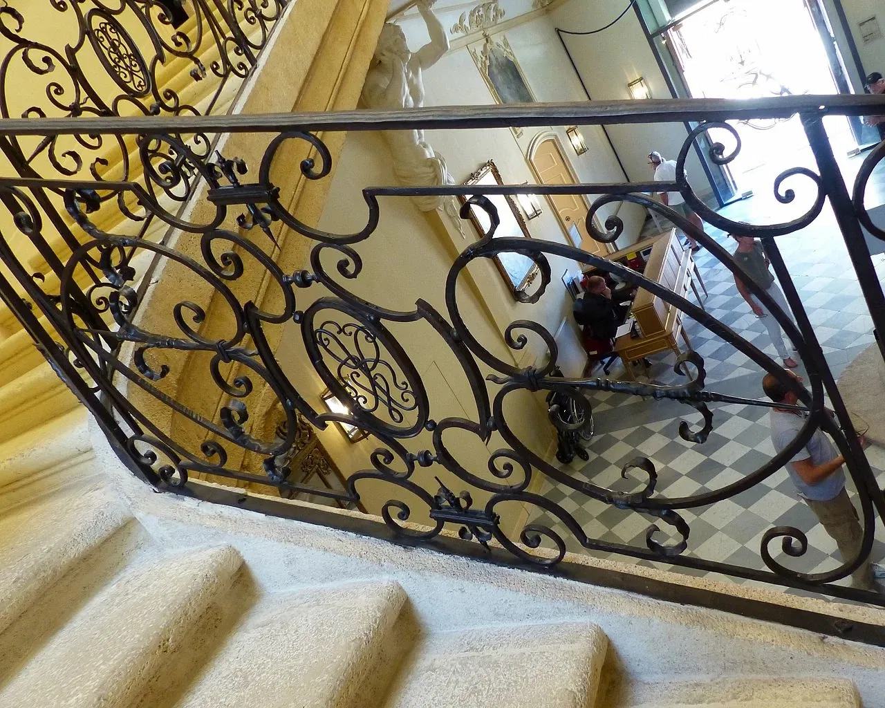 Hotel de Caumont - Art Centre