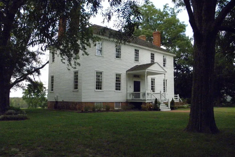 Weston Manor