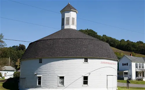 Hamilton Round Barn