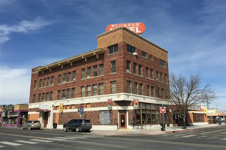 Western Folklife Center