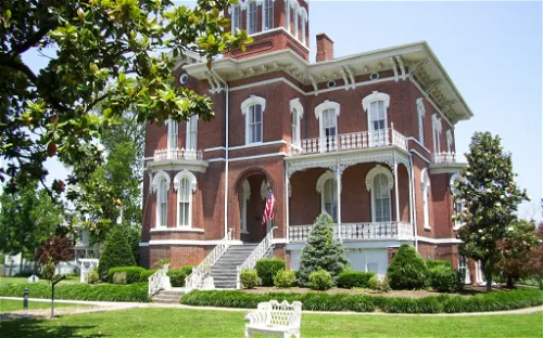 Magnolia Manor