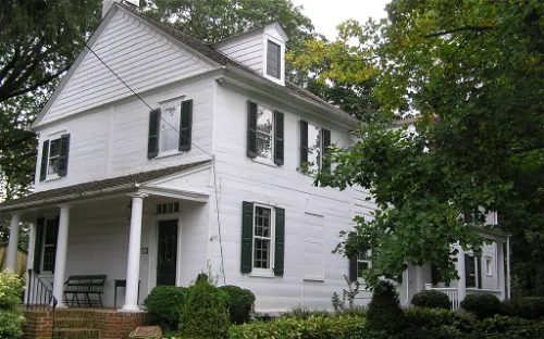 Smith-Cadbury Mansion