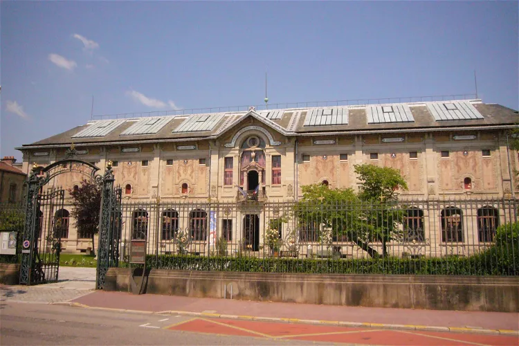 Musée National Adrien Dubouché