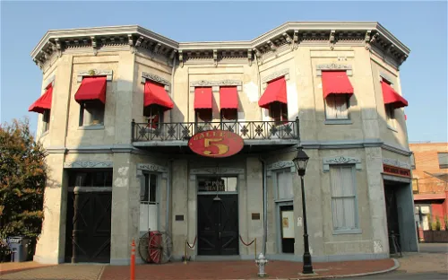 Gallery5