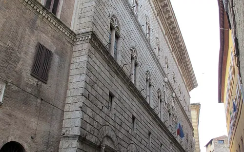 Palazzo Piccolomini
