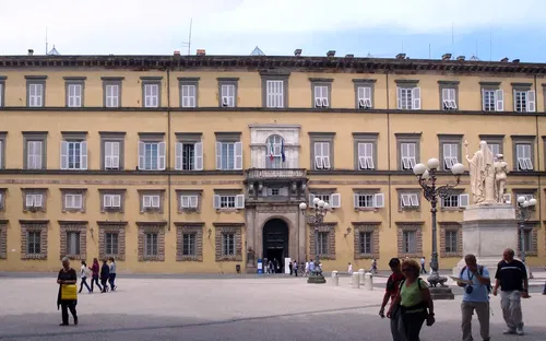 Palazzo Ducale (Lucques)