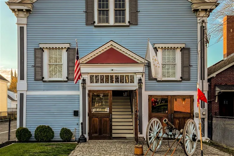 Bristol Train Of Artillery Armory Museum