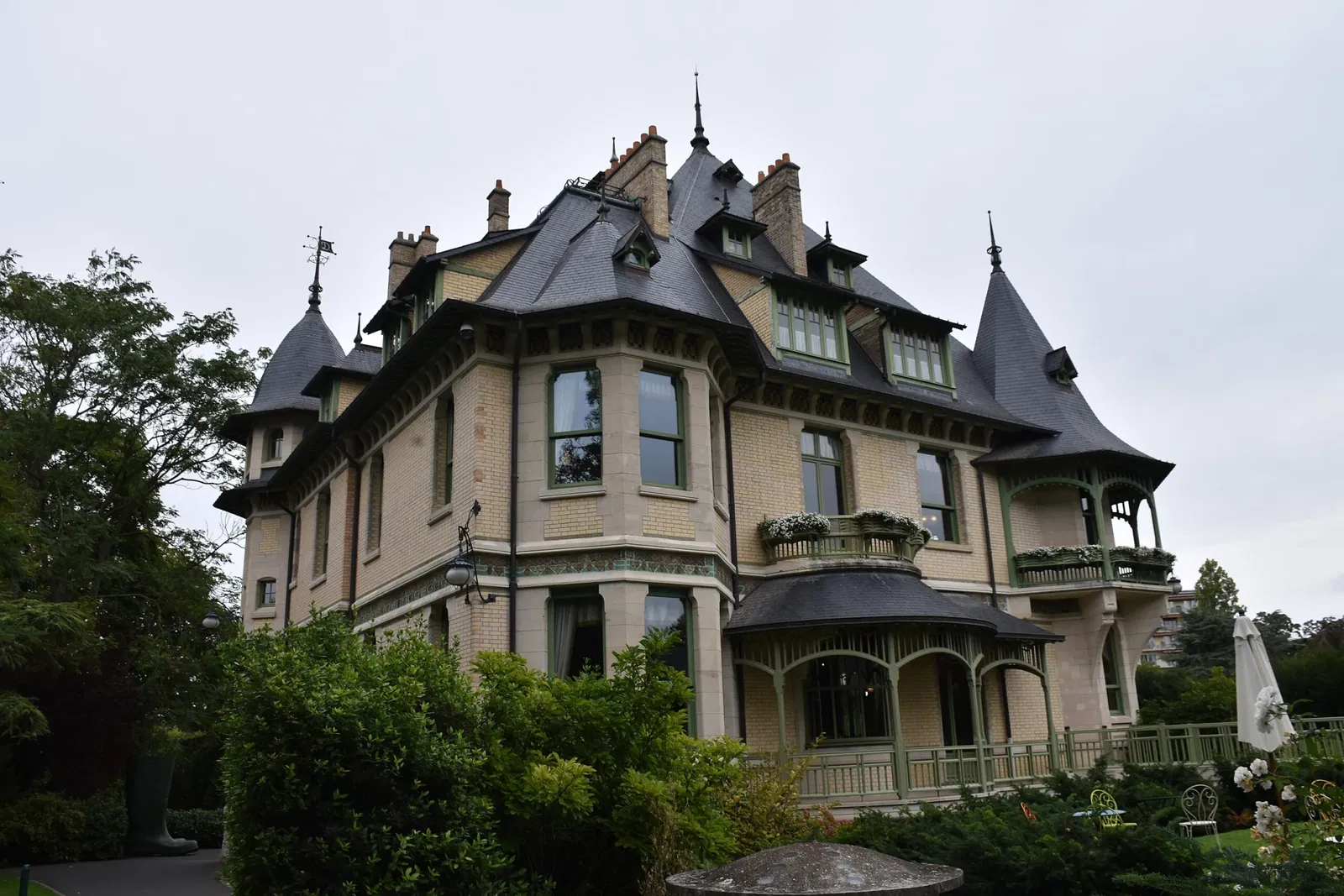 Villa Demoiselle