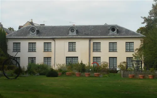 Madame Élisabeth's Estate