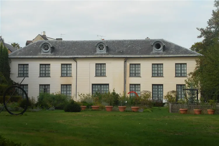 Madame Élisabeth's Estate