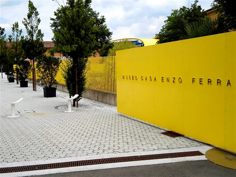 Museo Casa Enzo Ferrari Modena Ediz Italiana E In