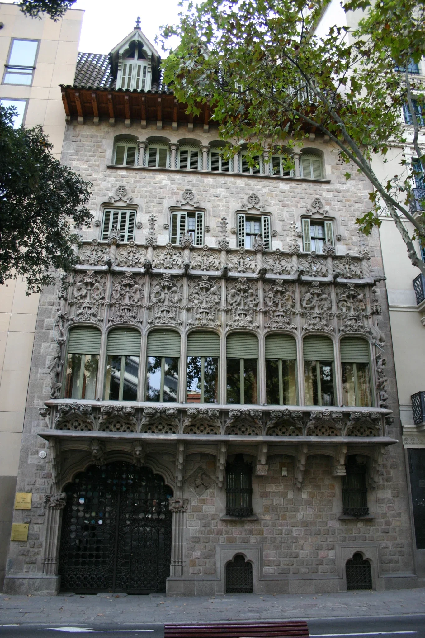 Palau Baró de Quadras