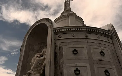 Saint Louis Cemetery