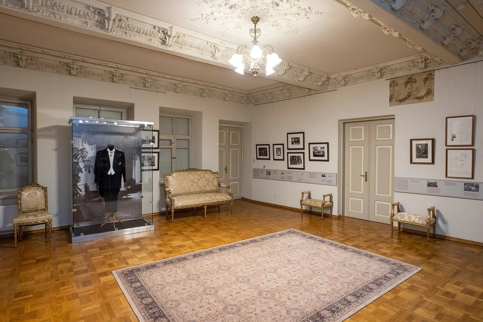 The House of Signatories