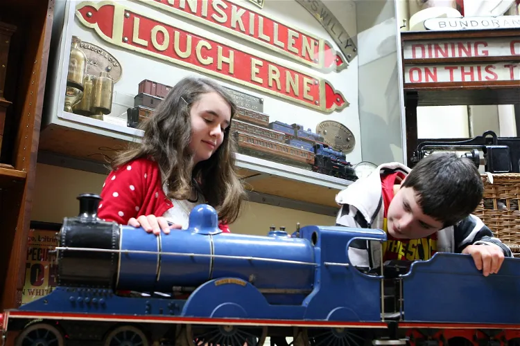 Headhunters Barber Shop and Railway Museum