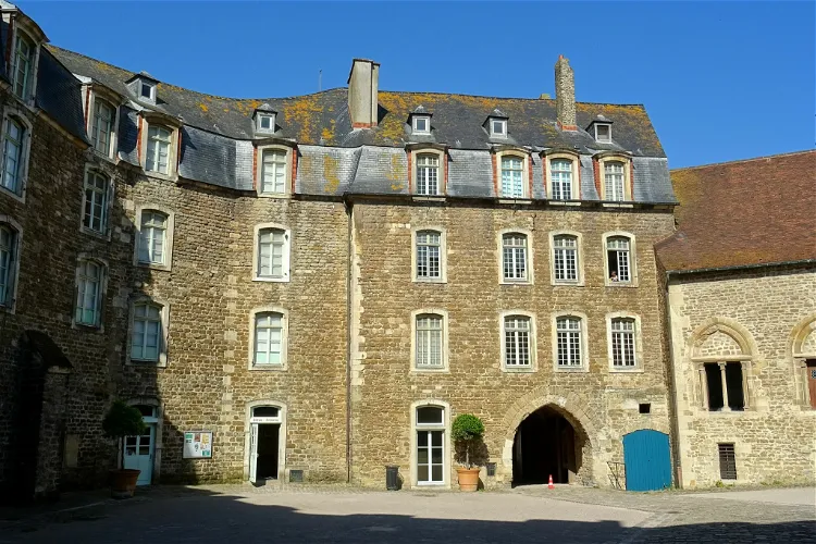 Count's Castle