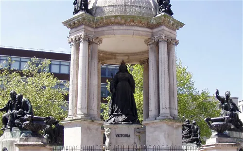 Queen Victoria Monument