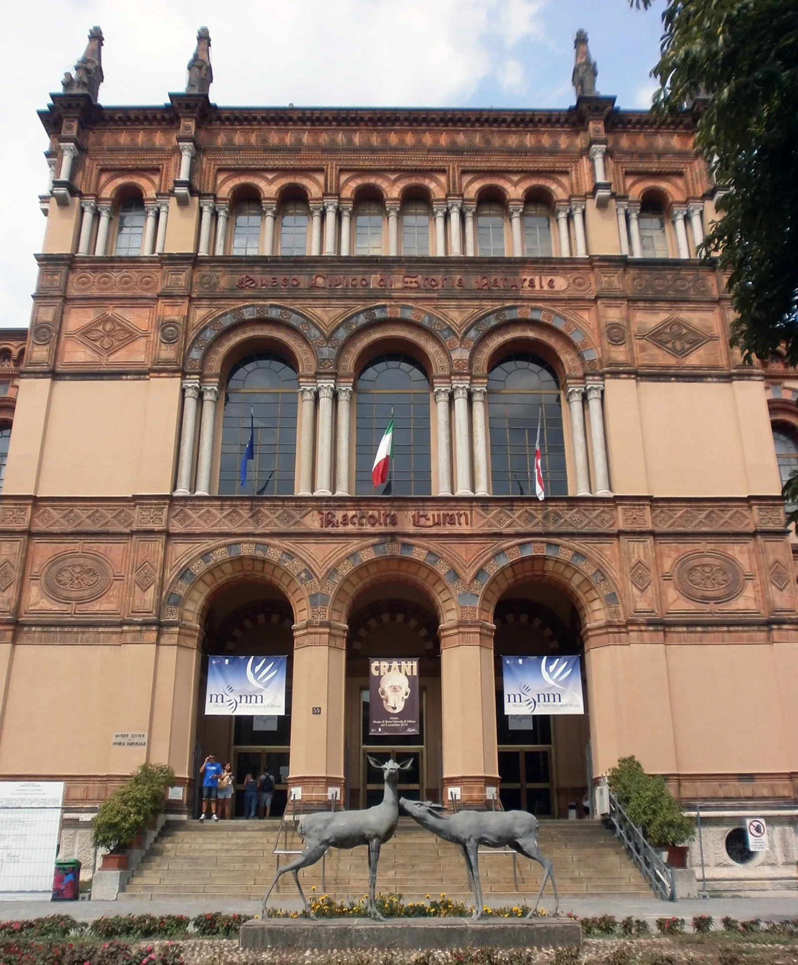 Designer Clothes Prices in Milan: Unveiling Incredible Value & Luxury Secrets