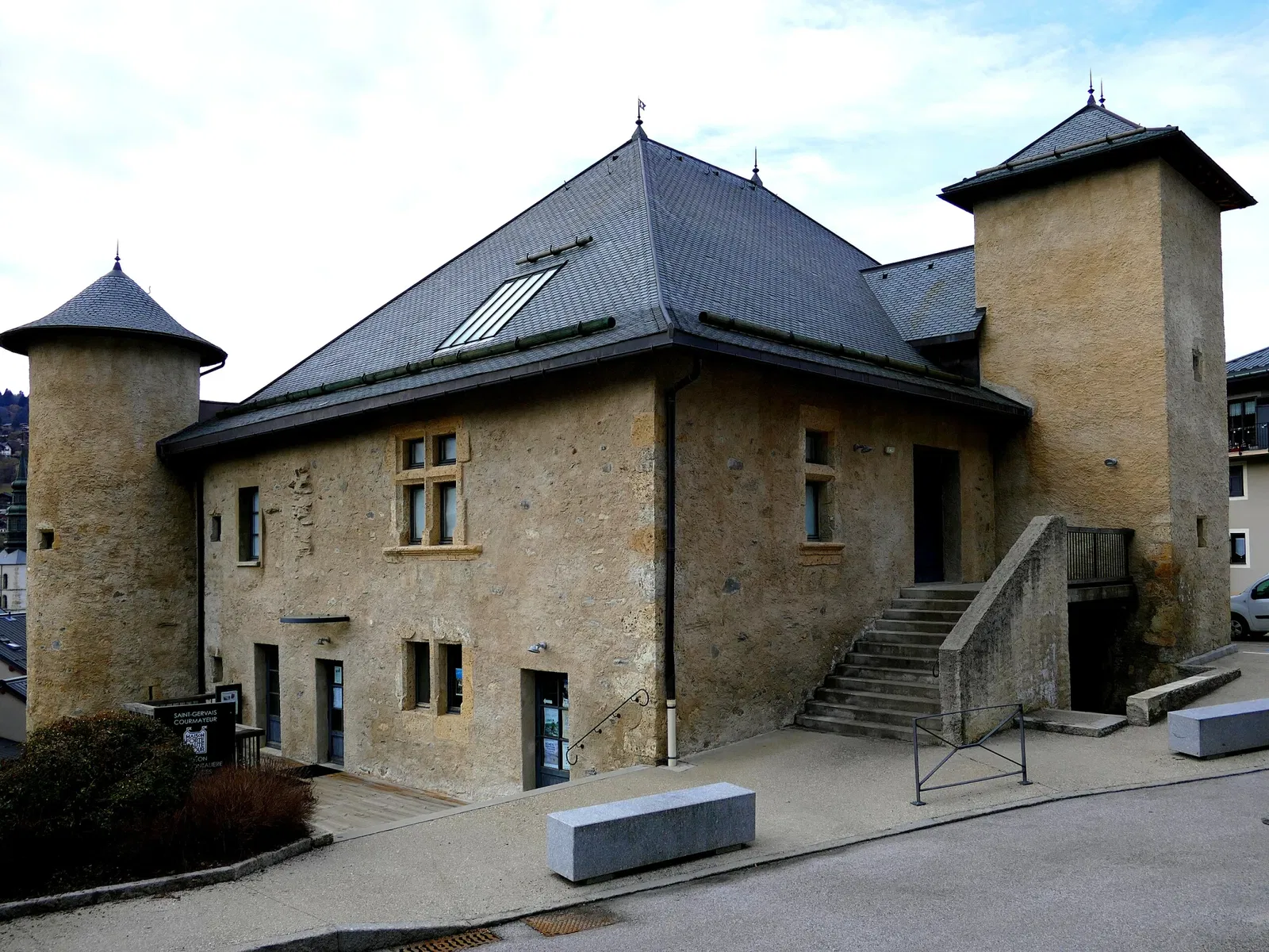 Maison Forte de Hautetour