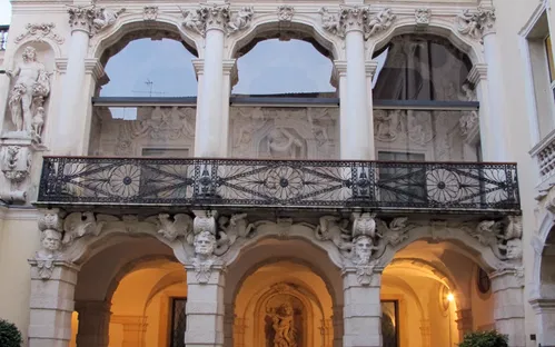 Gallerie d'Italia - Palazzo Leoni Montanari