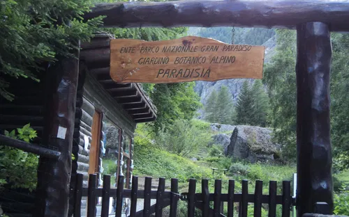 Giardino Botanico Alpino Paradisia