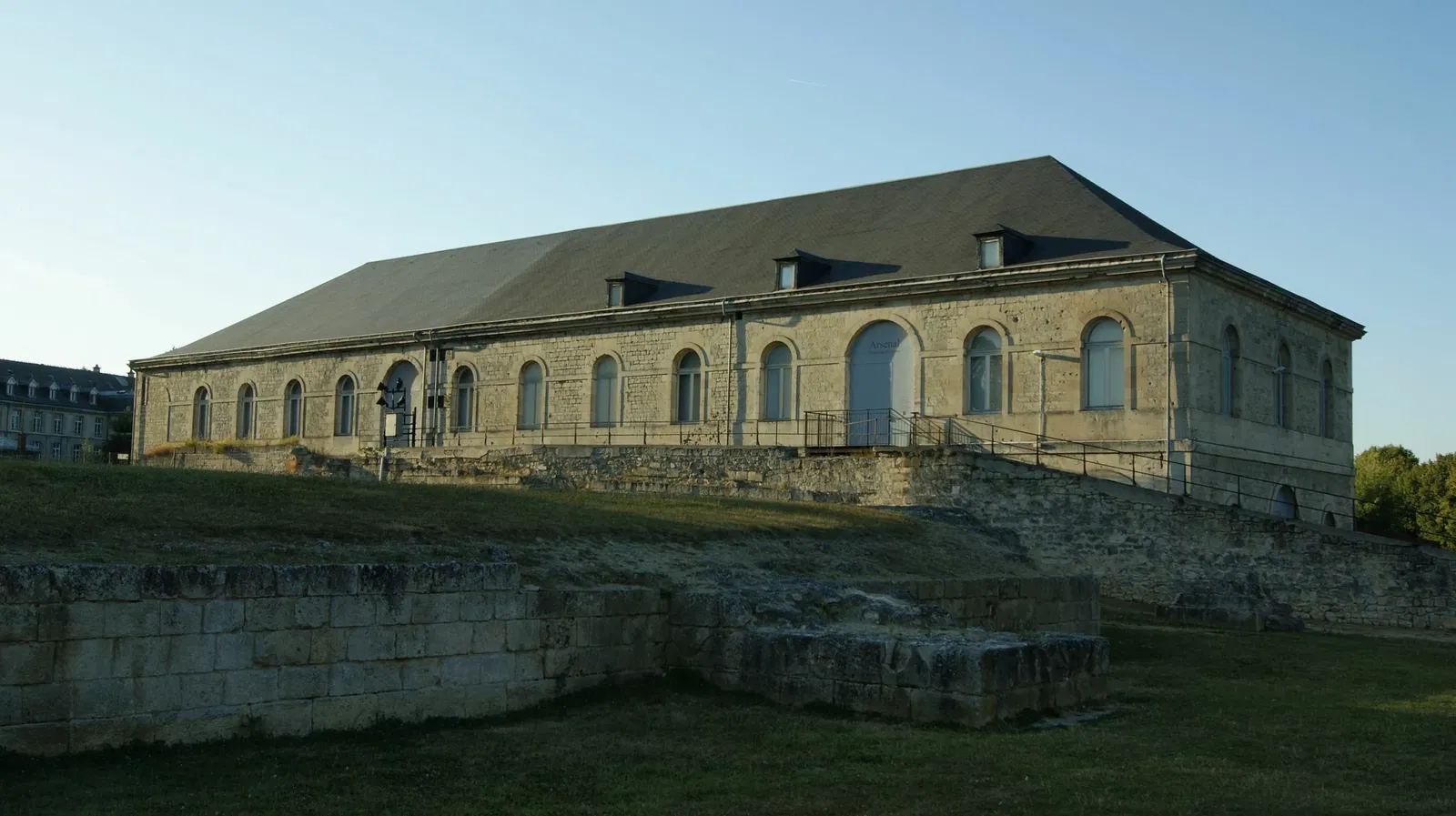 Arsenal de l'Abbaye Saint-Jean-des-Vignes