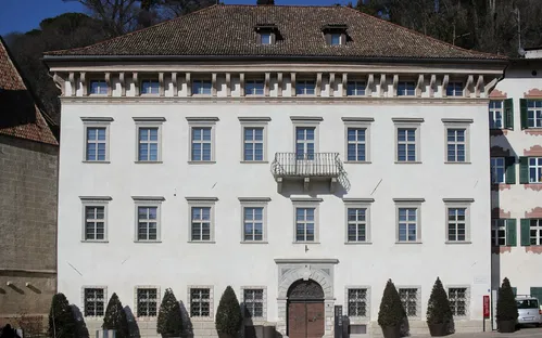 Palais Mamming Museum