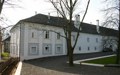 Schloss Lackenbach